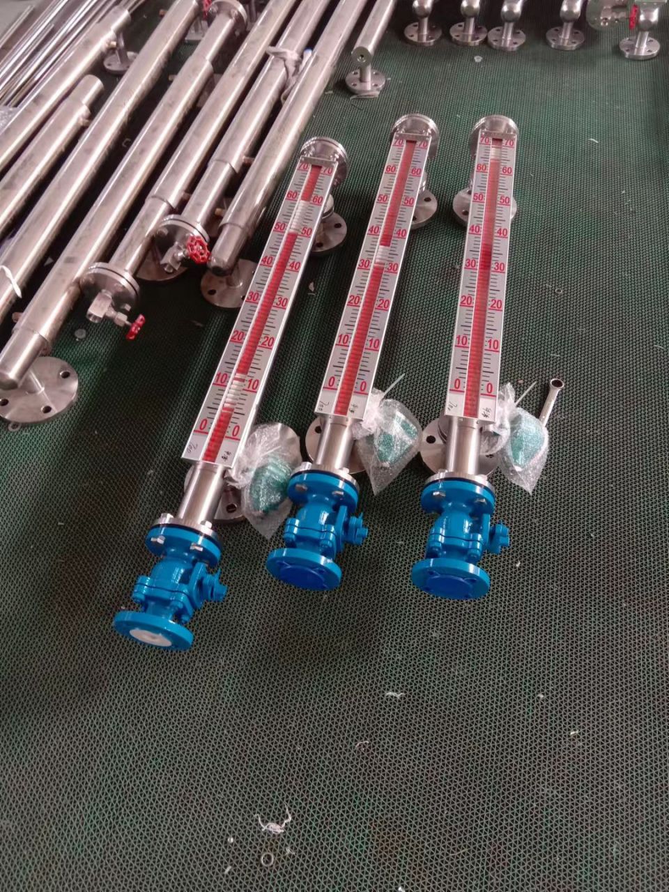磁翻板液位计选型很重要,只有选好型可以免除后续很多麻烦,针对不同的